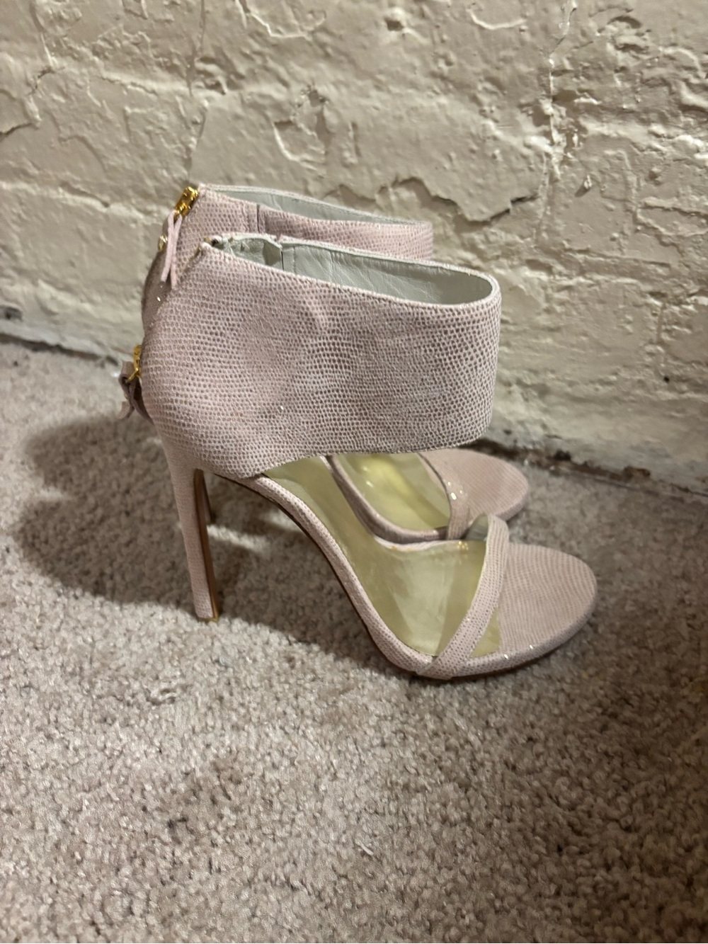 Stuart Weitzman Nude Ankle Strap Heels Size 6 Blush Pumps - Picture 4 of 5
